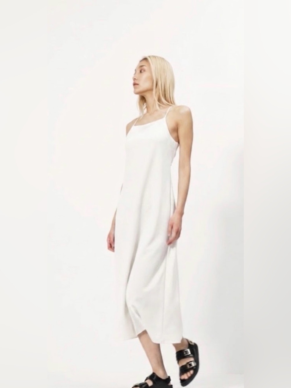 Uniqlo Crepe Jersey Bra Camisole Dress in off white